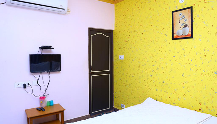 Residency Room Availability in Selaiyur