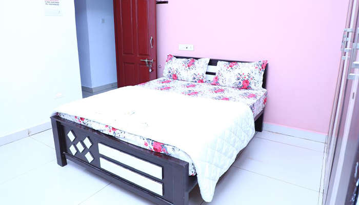 Super Deluxe Rooms in  Meenambakkam